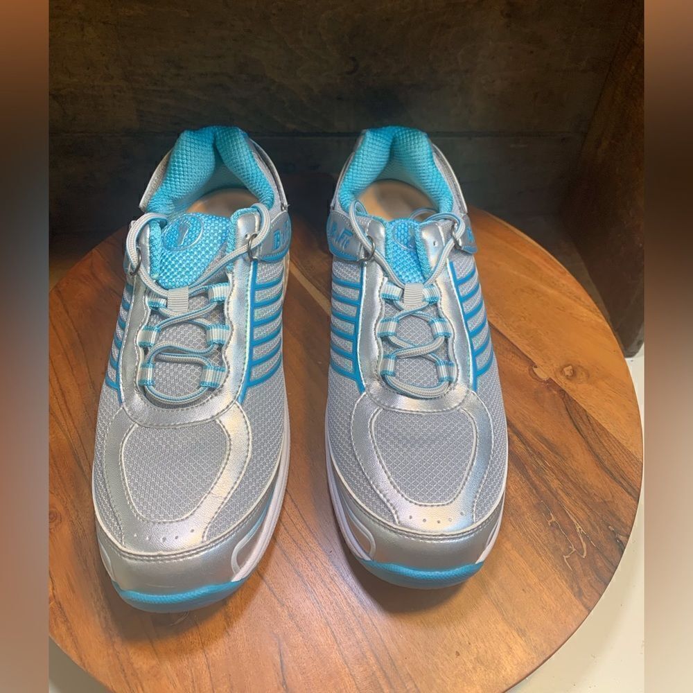 Bio fit womens sneakers.  Inv 5599